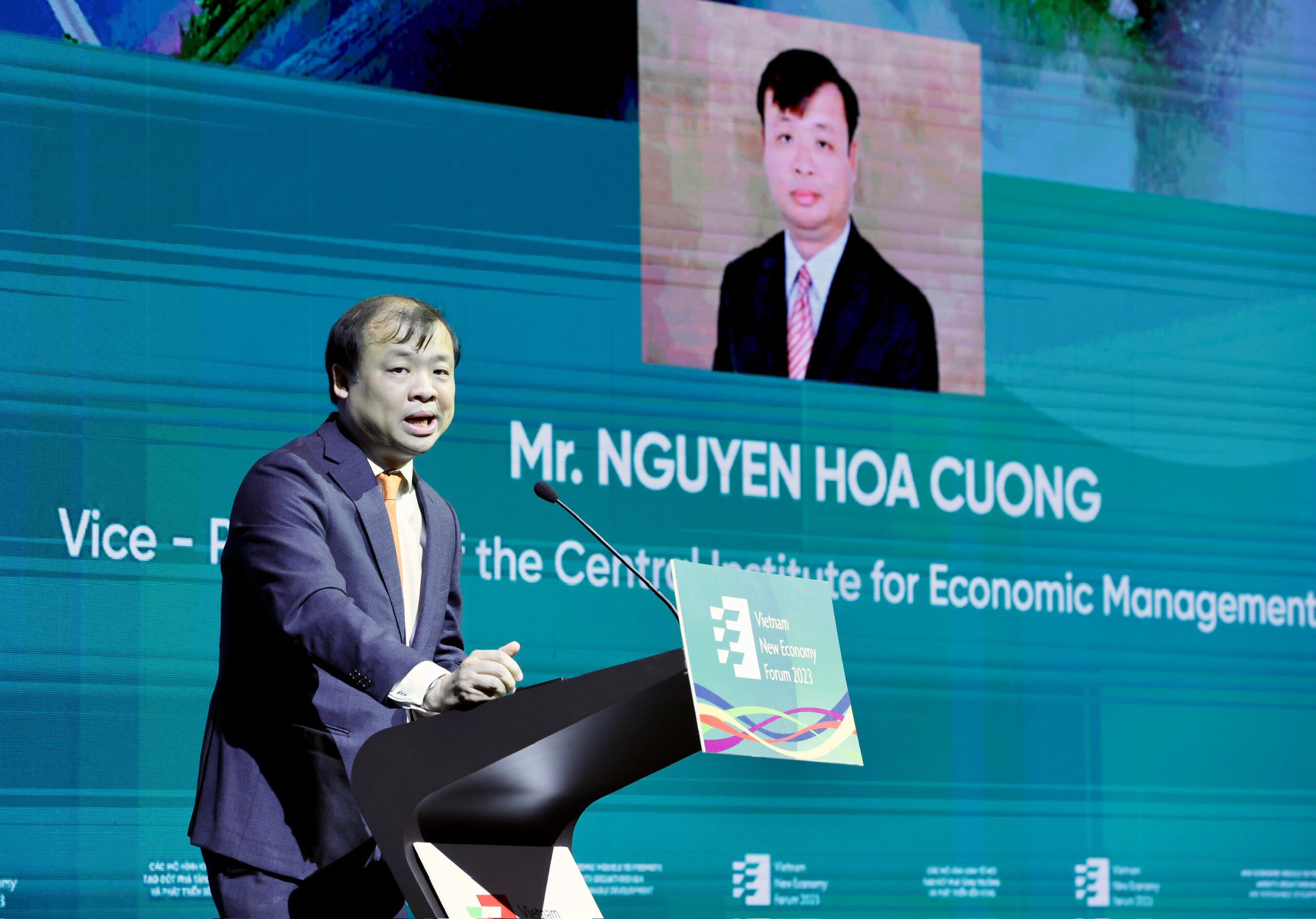Ông Nguyễn Hoa Cương, Phó Viện trưởng Viện Nghiên cứu quản lý kinh tế Trung ương (CIEM) phát biểu tại Diễn đàn ngày 6/10/2023