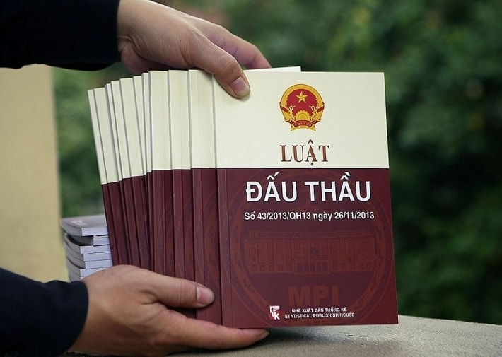 Luật Đấu thầu và yêu cầu sửa đổi khẩn cấp- Ảnh 3.