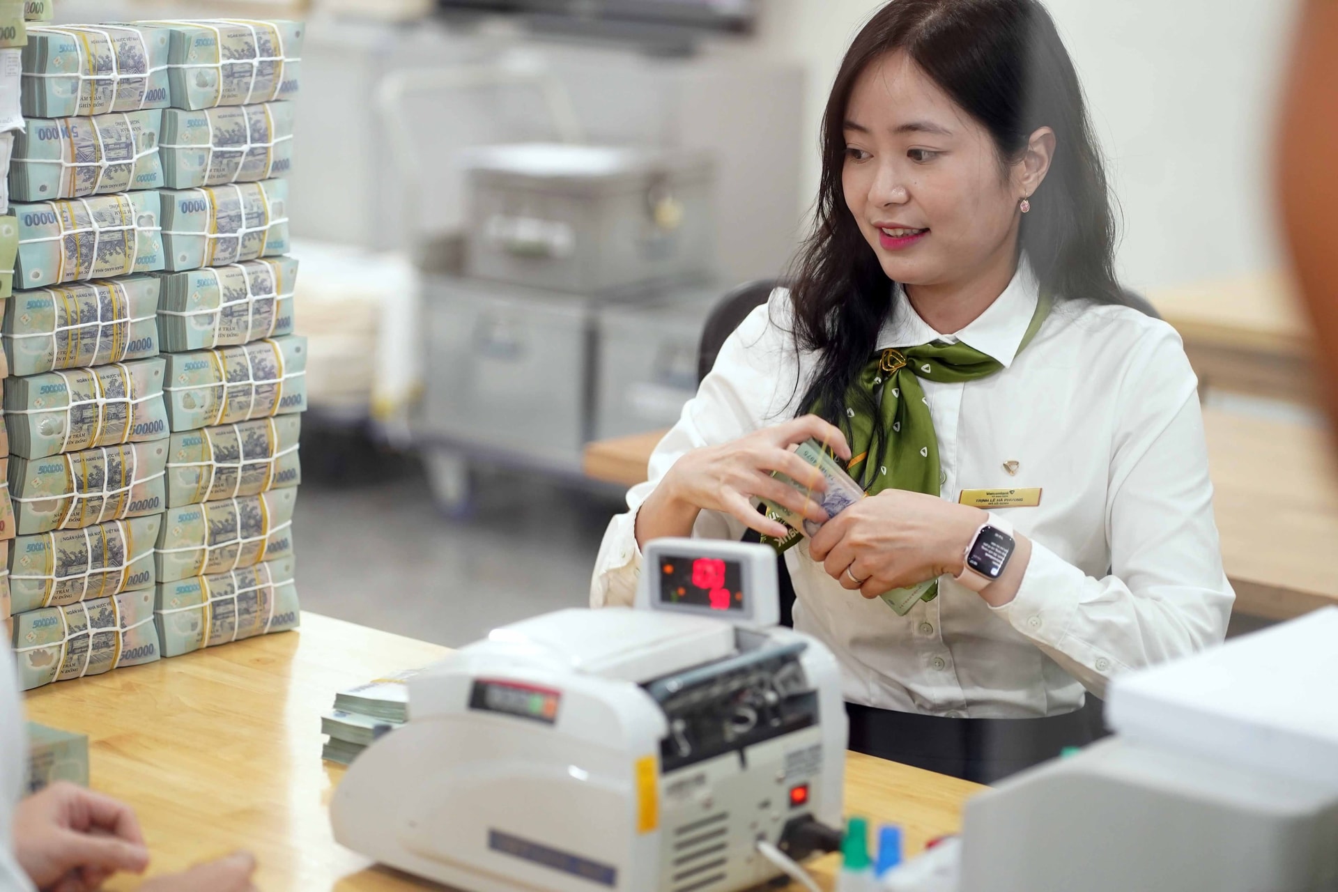 Tín dụng tăng mạnh, lạm phát có đáng lo? - Ảnh 1.