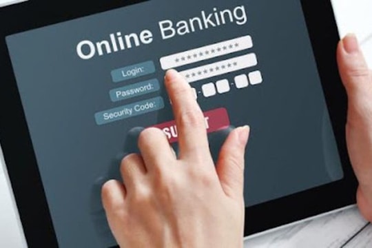 Ngân hàng phải hạn chế tối đa cổng kết nối vào hệ thống online banking