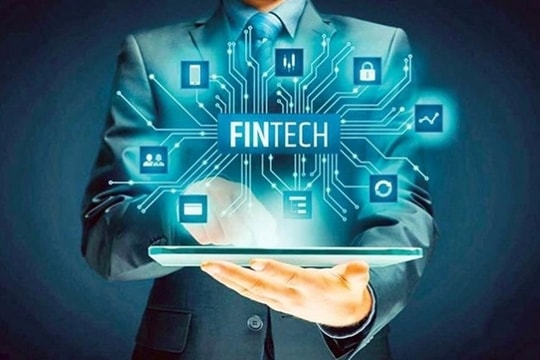 Fintech chuyển mình cùng xã hội không tiền mặt