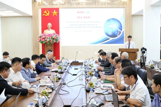 Tọa đàm “Thực thi Chiến lược tài chính toàn diện quốc gia: Cơ hội để hộ kinh doanh tiếp cận công nghệ tài chính, thúc đẩy tăng trưởng”
