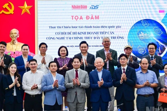 [Ảnh] Tọa đàm "Thực thi chiến lược tài chính toàn diện quốc gia-Cơ hội để hộ kinh doanh tiếp cận công nghệ tài chính, thúc đẩy tăng trưởng"