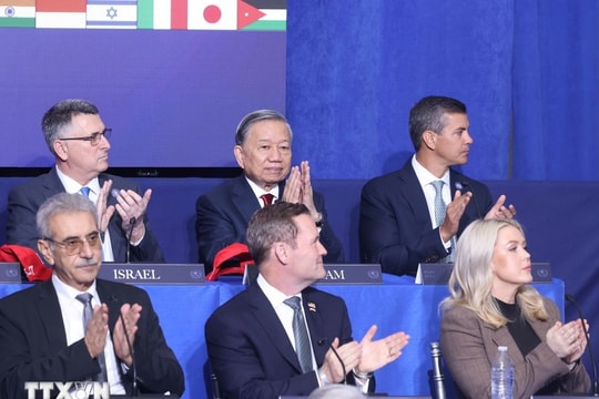 VỊ THẾ VÀ UY TÍN CỦA VIỆT NAM TRONG NỖ LỰC KIẾN TẠO HÒA BÌNH QUỐC TẾ