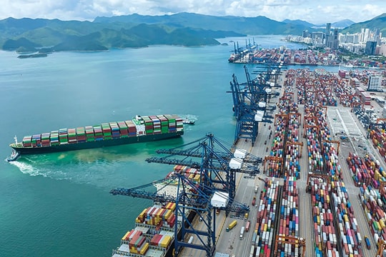 Thương mại toàn cầu tái định hình dưới áp lực thuế quan Mỹ