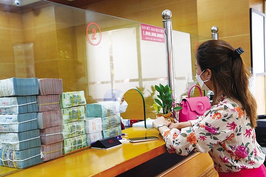 Vốn đắt, tiền khan, doanh nghiệp xoay xở ra sao?