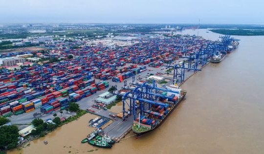 Thấy gì từ mức nhập siêu 19,42 tỷ USD?