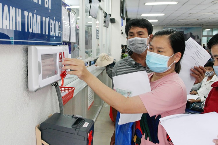 Chuyển đổi số trong lĩnh vực tài chính - ngân hàng: Vấn đề “sống còn”