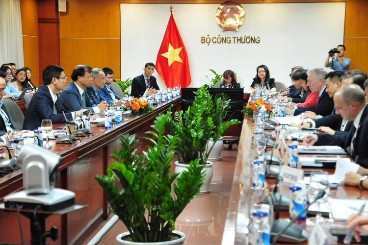 Việt Nam-Hoa Kỳ thúc đẩy hợp tác về chuyển đổi số, chuỗi cung ứng