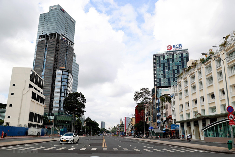 Vì sao tăng trưởng GRDP TP Hồ Chí Minh ở nhóm thấp nhất cả nước?