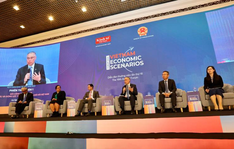 Chuyên gia, nhà quản lý nêu dự cảm về kinh tế Việt Nam năm 2024