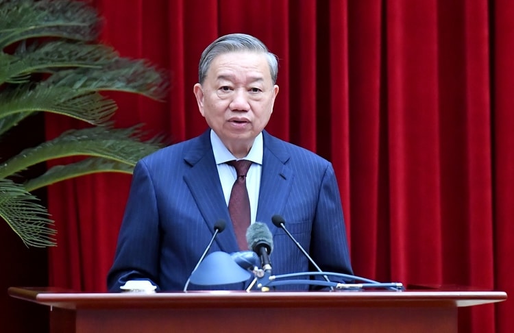 RẠNG RỠ VIỆT NAM