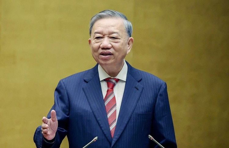 Tổng Bí thư: Cả dân tộc cùng hành quân vươn tới tương lai rực rỡ của đất nước