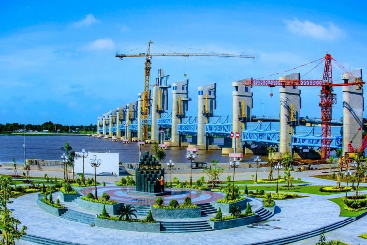 Đầu tư công - Nhiệm vụ chính trị trọng tâm xây dựng đất nước phồn vinh