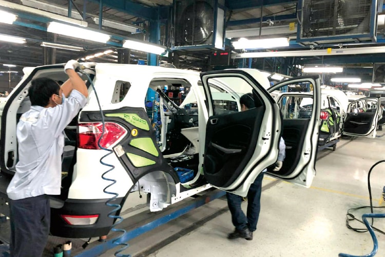 Nhìn lại con đường công nghiệp hóa của Việt Nam