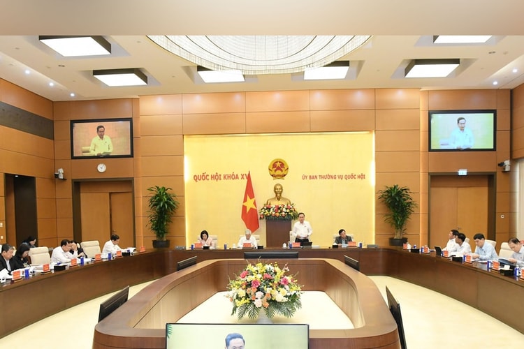 Tăng trưởng “2 con số” và trọng trách của Quốc hội