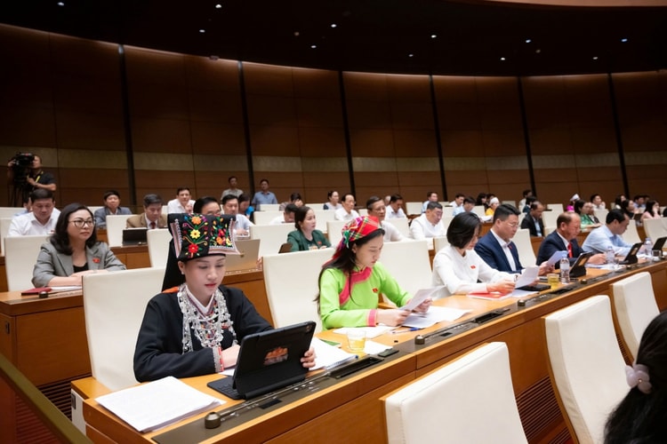 Tăng trưởng 2 con số: Cần kỷ cương "3 không" đến khơi thông thể chế và nhân lực số